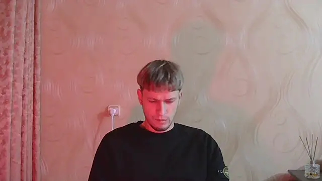 Snapshot of frama666 chatting on 8, 11, 2025 frama666 online show from 8, 11, 2025