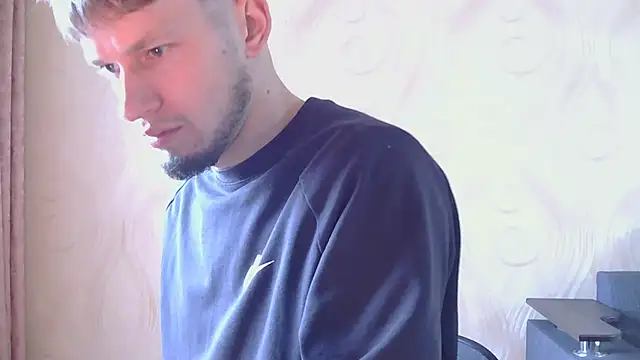 Snapshot of frama666 chatting on 24, 10, 2025 frama666 online show from 24, 10, 2025