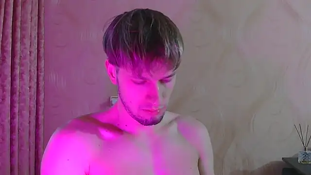 Snapshot of frama666 chatting on 22, 12, 2025 frama666 online show from 22, 12, 2025