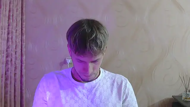 Snapshot of frama666 chatting on 6, 11, 2025 frama666 online show from 6, 11, 2025