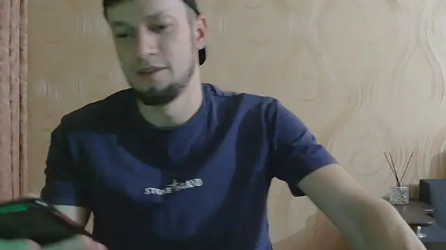 Snapshot of frama666 chatting on 4, 7, 2026 frama666 online show from 4, 7, 2026