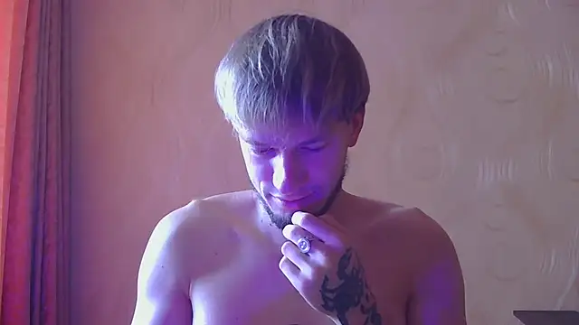 Snapshot of frama666 chatting on 21, 10, 2025 frama666 online show from 21, 10, 2025