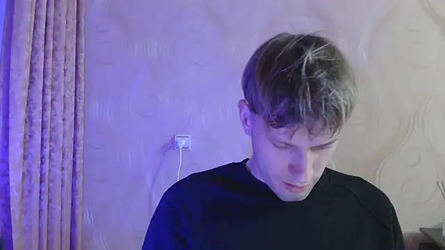 Snapshot of frama666 chatting on 1, 12, 2025 frama666 online show from 1, 12, 2025