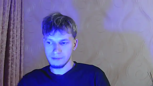 Snapshot of frama666 chatting on 24, 11, 2025 frama666 online show from 24, 11, 2025