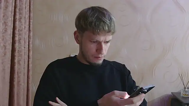 Snapshot of frama666 chatting on 11, 11, 2025 frama666 online show from 11, 11, 2025