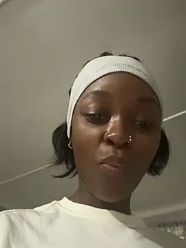 Snapshot of xxTatiannaxx chatting on 25, 6, 2026 xxTatiannaxx online show from 25, 6, 2026