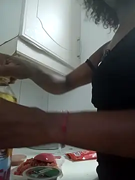 xxTatiannaxx online show from 18, 3, 2025