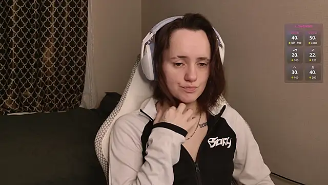 Luna Loveee online show from 28, 11, 2025