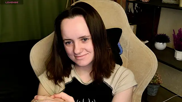 Luna Loveee online show from 17, 3, 2025