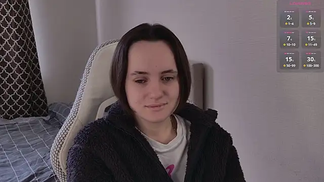 Luna Loveee online show from 23, 4, 2026