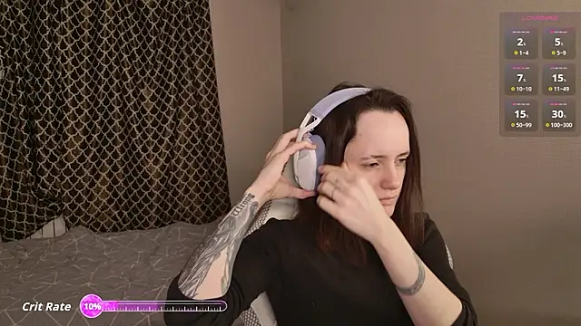 Luna Loveee online show from 7, 2, 2026