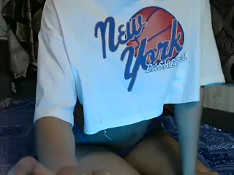  luckylips online show from 15, 3, 2025