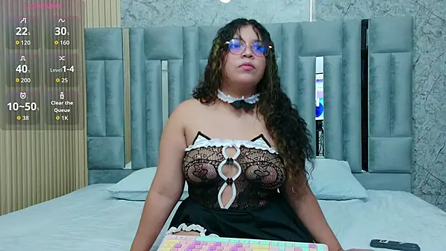 innocenthazel online show from 12, 10, 2025