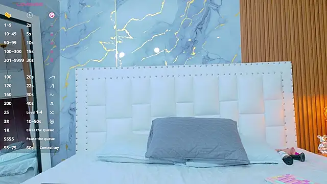 innocenthazel online show from 25, 9, 2025