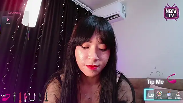 miyakimi0101 online show from 12, 9, 2025