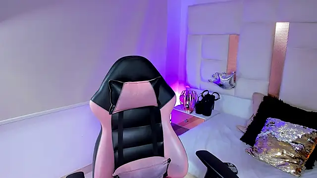 SteffyMontes online show from 12, 2, 2026