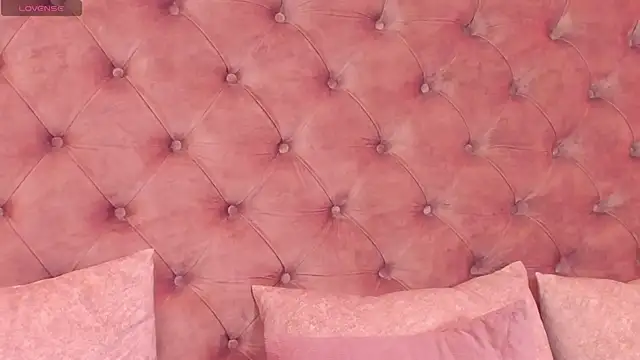 Snapshot of regina_noctixx chatting on 26, 11, 2025 regina noctixx online show from 26, 11, 2025