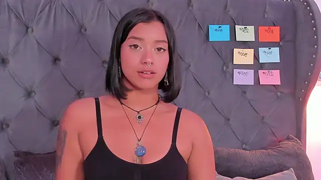 regina noctixx online show from 11, 3, 2026