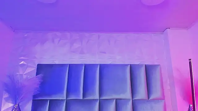 Selene bennet online show from 17, 3, 2026