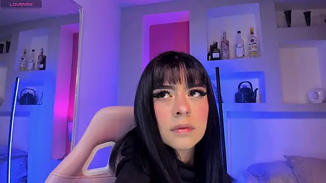 Selene bennet online show from 11, 7, 2026