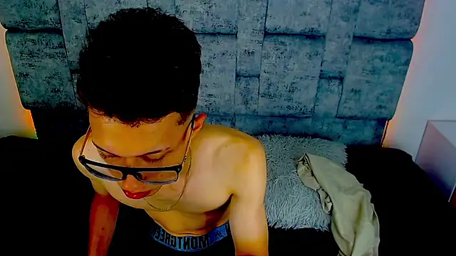 skinny bigcock02 online show from 21, 2, 2025