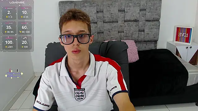 skinny bigcock02 online show from 23, 2, 2026