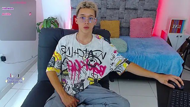 skinny bigcock02 online show from 5, 12, 2025