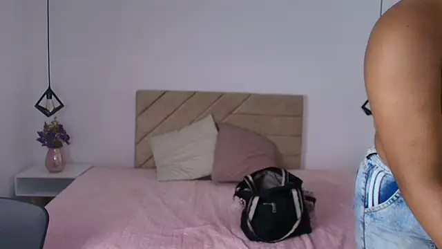 Natasha rose   online show from 25, 2, 2026