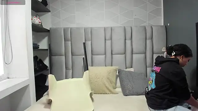 Natasha rose   online show from 17, 9, 2025