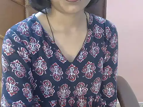 Cute Pihu01 online show from 23, 3, 2026