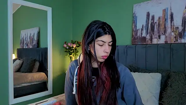 Cassie bloom online show from 2, 4, 2026