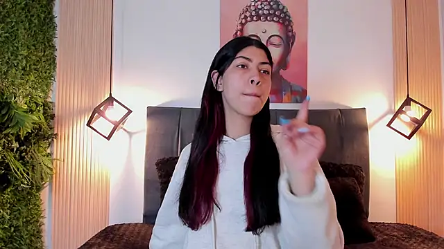 Cassie bloom online show from 3, 11, 2025