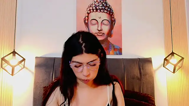 Cassie bloom online show from 26, 11, 2025