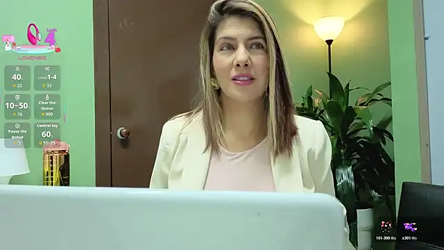 Cassie bloom online show from 19, 3, 2026