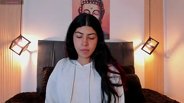 Cassie bloom online show from 8, 11, 2025