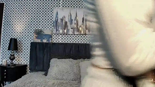 Cassie bloom online show from 14, 3, 2025