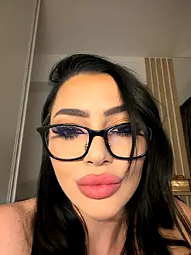 Mia Splash online show from 13, 12, 2025