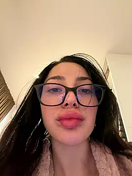 Mia Splash online show from 16, 1, 2026