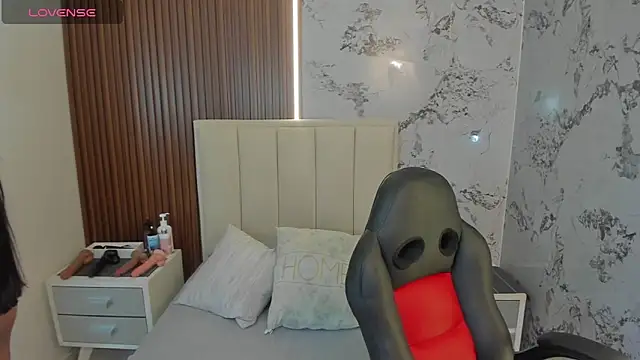MEGANZARICK online show from 6, 5, 2026