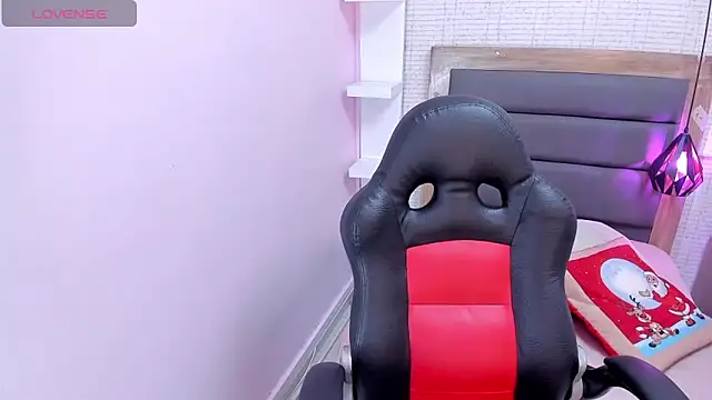 MEGANZARICK online show from 19, 12, 2025