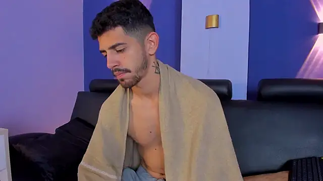 AlejandroStormm online show from 7, 10, 2025