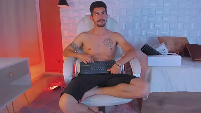 AlejandroStormm online show from 9, 3, 2025