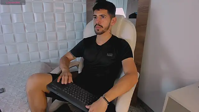 AlejandroStormm online show from 13, 10, 2025