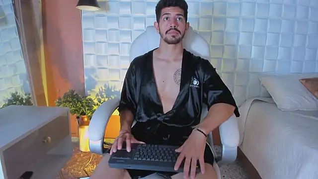 AlejandroStormm online show from 18, 3, 2025