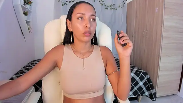 Emma lorense22 online show from 24, 11, 2025