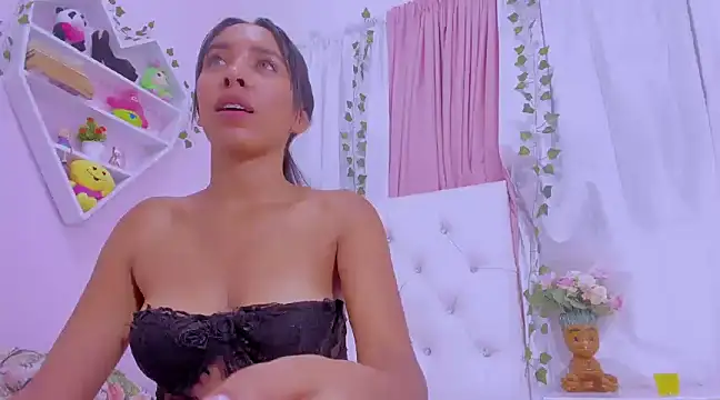 Emma lorense22 online show from 19, 3, 2025