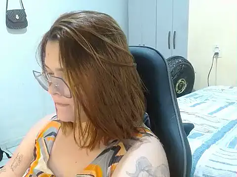 GoddessChaar online show from 2, 3, 2025