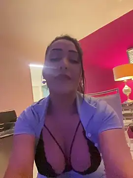 latinaesp online show from 21, 4, 2026