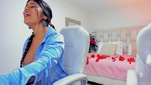 Couple fantasies69 online show from 2, 3, 2025