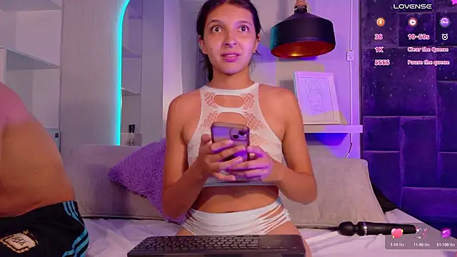 Snapshot of sheylawood chatting on 3, 3, 2026 sheylawood online show from 3, 3, 2026